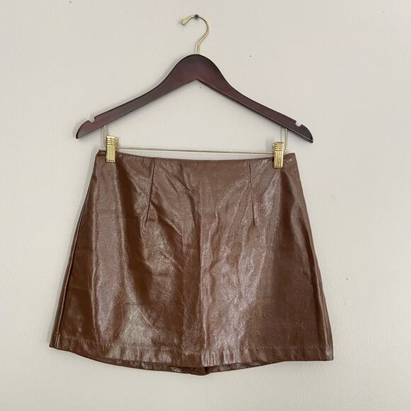Abercrombie & Fitch Pants - NEW Abercrombie & Fitch Brown Patent Vegan Leather Mini Skort Size Medium